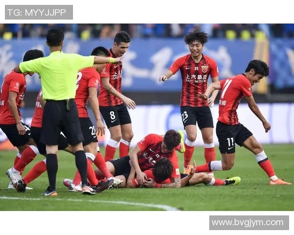 上港与上海的激烈对决揭示城市足球的荣耀与梦想